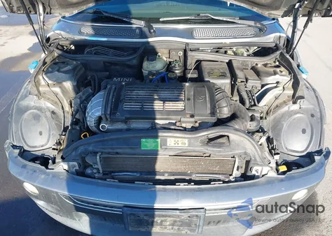 2005 Mini Cooper S z USA, uszkodzony, nr VIN WMWRE335X5TL13593